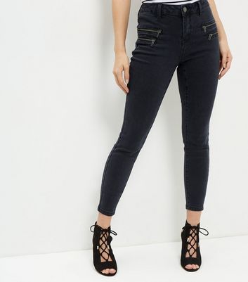 black skinny jeans with pockets