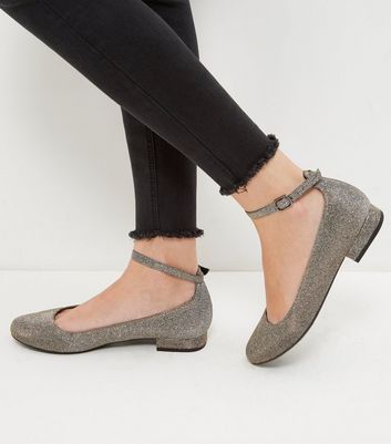 ballerines avec brides