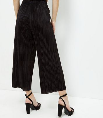 black petite cropped trousers