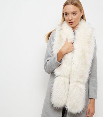 white faux fur stole