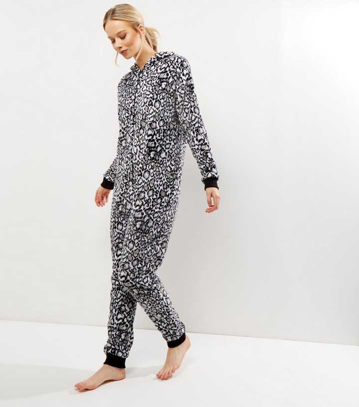 Leopard Onesie Kigurumi Pajamas  Fashion illustration dresses