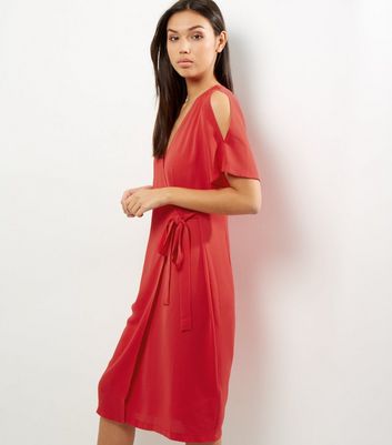 Red Short Sleeve Wrap Front Midi Dress New Look