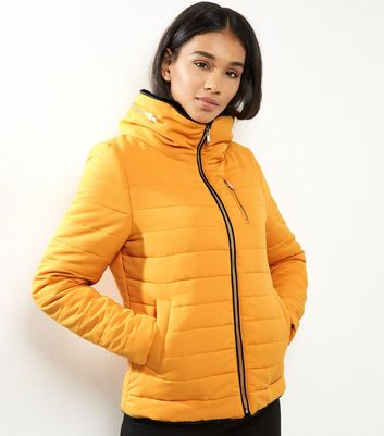 yellow jacket new look