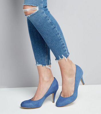 Wide Fit Pale Blue Suedette Court Shoes New Look