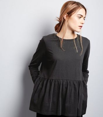 black frill shirt hem top jumper