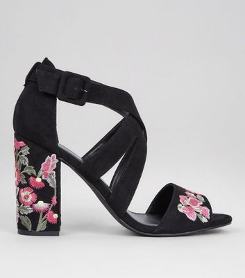 black heels with flower embroidery