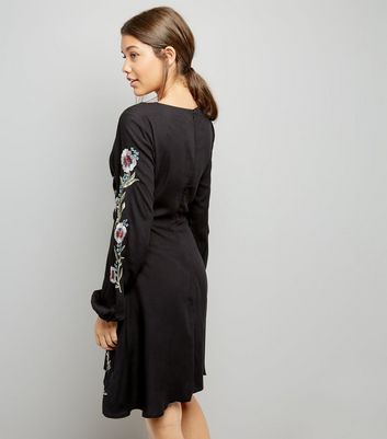 Tall Black Floral Embroidered Balloon Sleeve Dress New Look