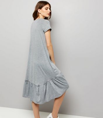 Grey Short Sleeve Drop Hem Dress New Look