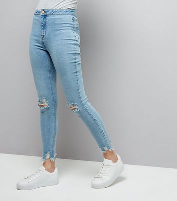 blue frayed jeans