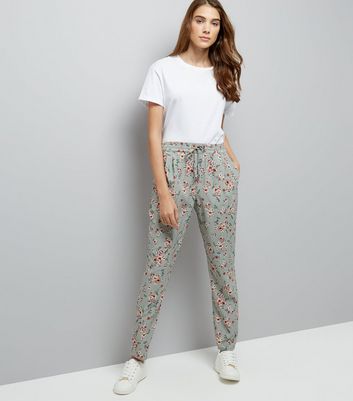 girl in jogging bottoms Celebrity mix nudes