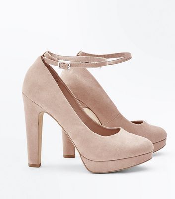 Nude closed cheap toe heels