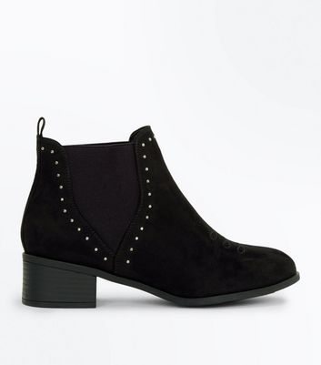 studded trim chelsea boots