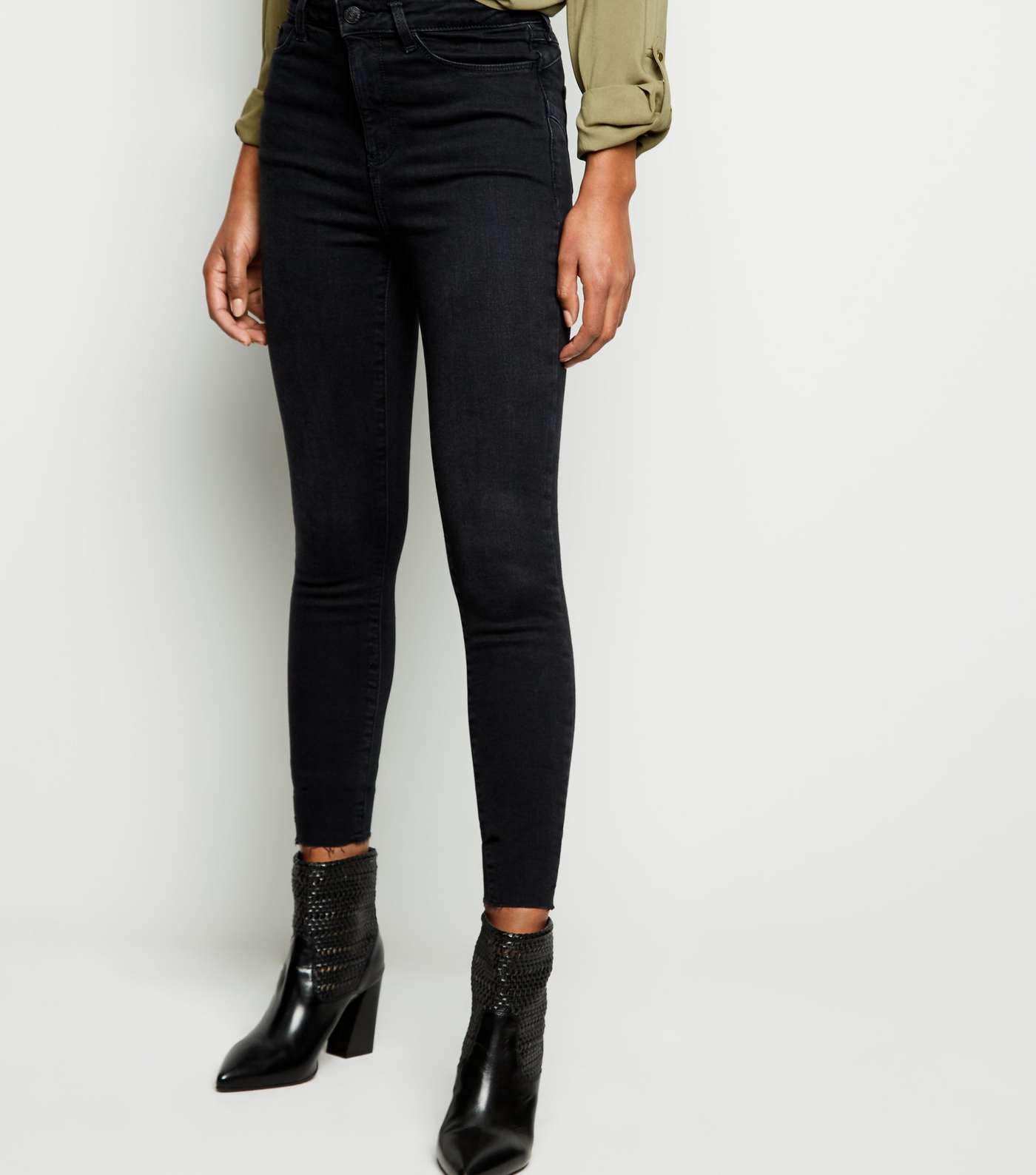 Black High Rise Fray Hem Skinny 'Lift & Shape' Jeans Image 2