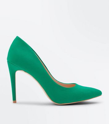 green pointed shoes