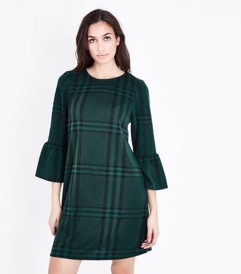 Green Dresses | Lime, Emerald & Khaki Shades | New Look