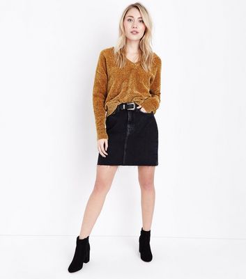 Black denim skirt outlet frayed hem