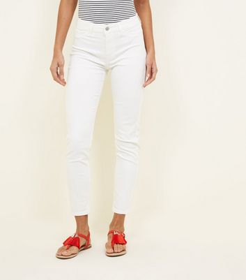 white skinny ankle grazer jeans