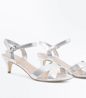 silver kitten heel bridesmaid shoes 50 