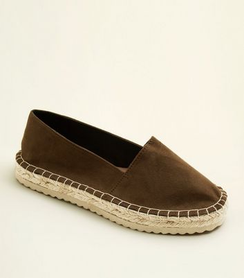 khaki flatforms