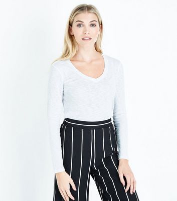 White Organic Cotton Long Sleeve V Neck 