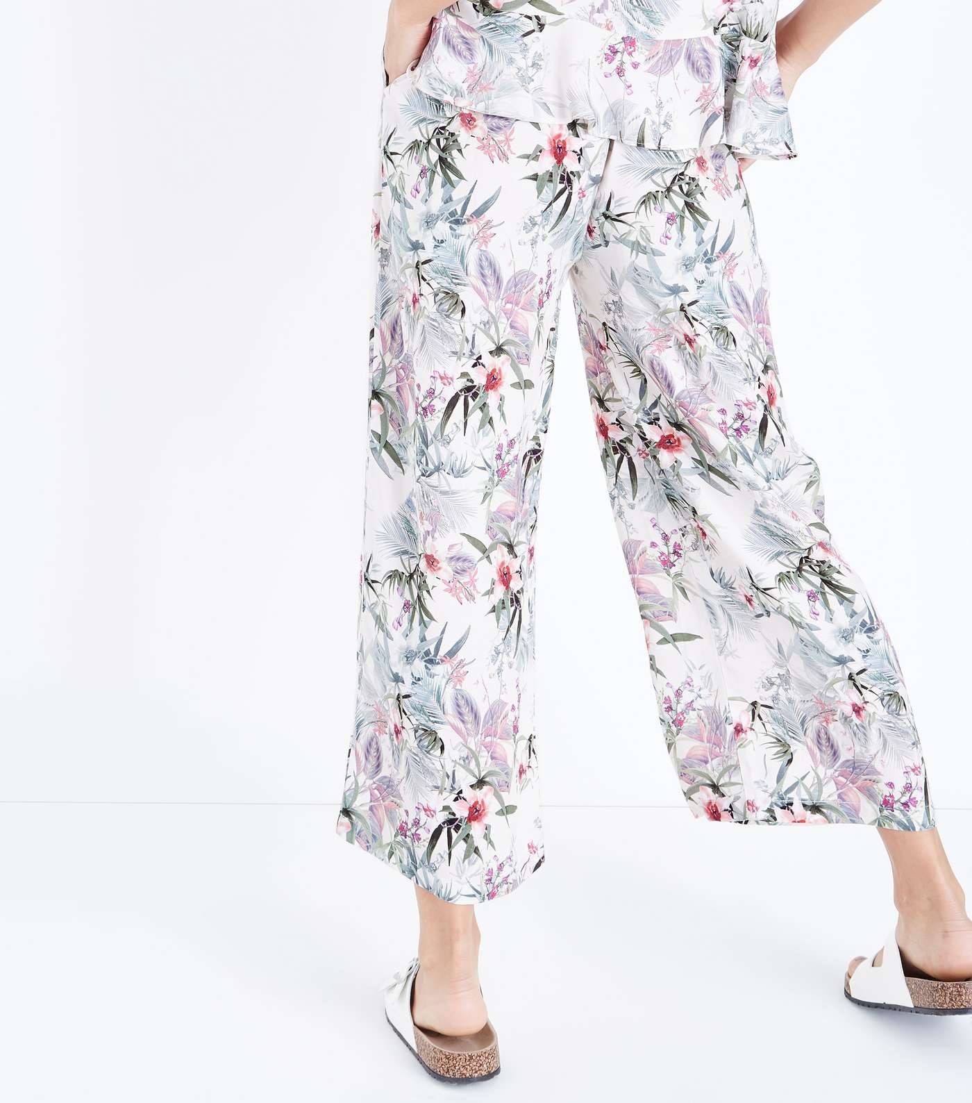 White Tropical Print Cropped Trousers Image 3