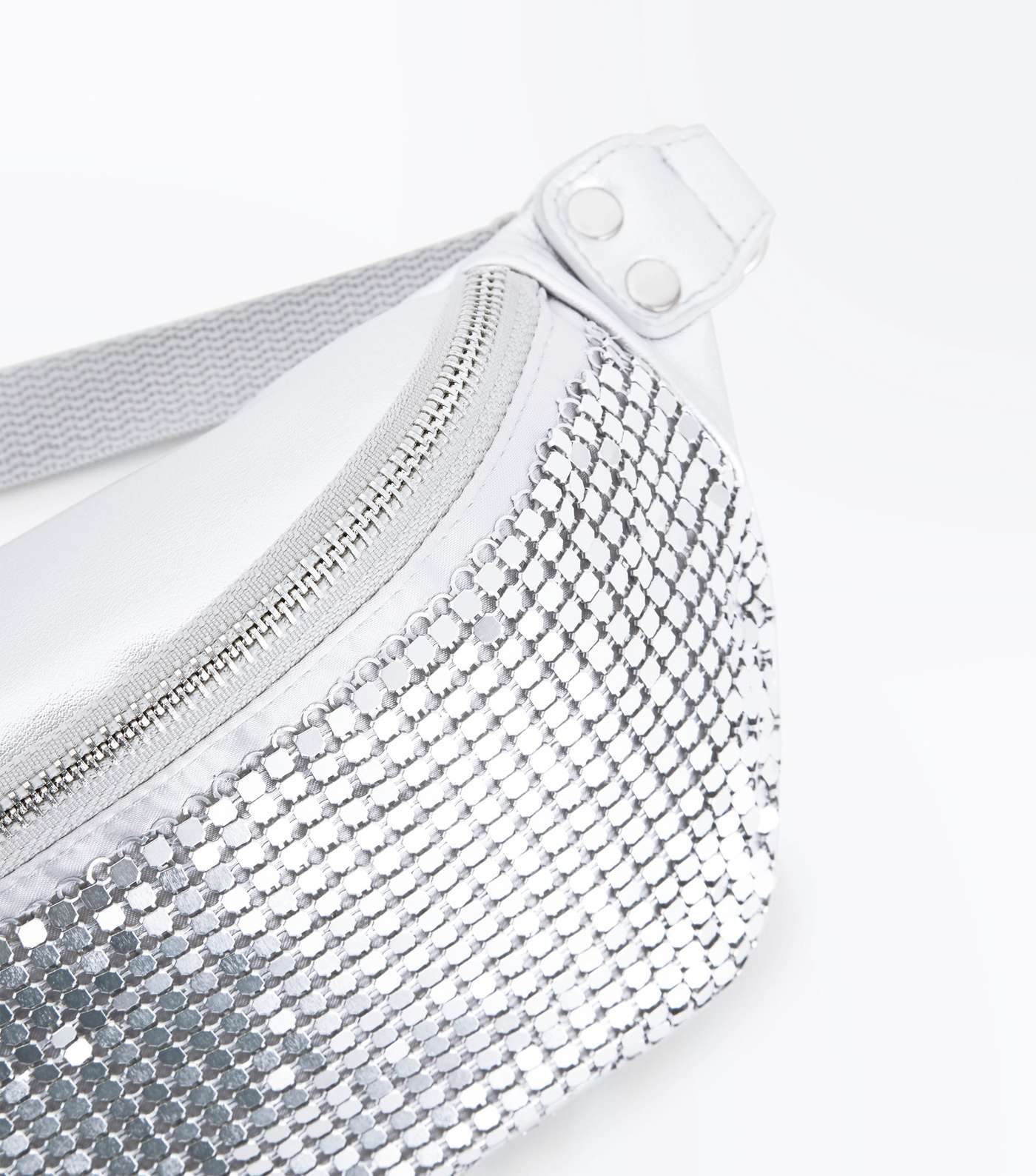 Silver Chain Mail Bum Bag Image 4