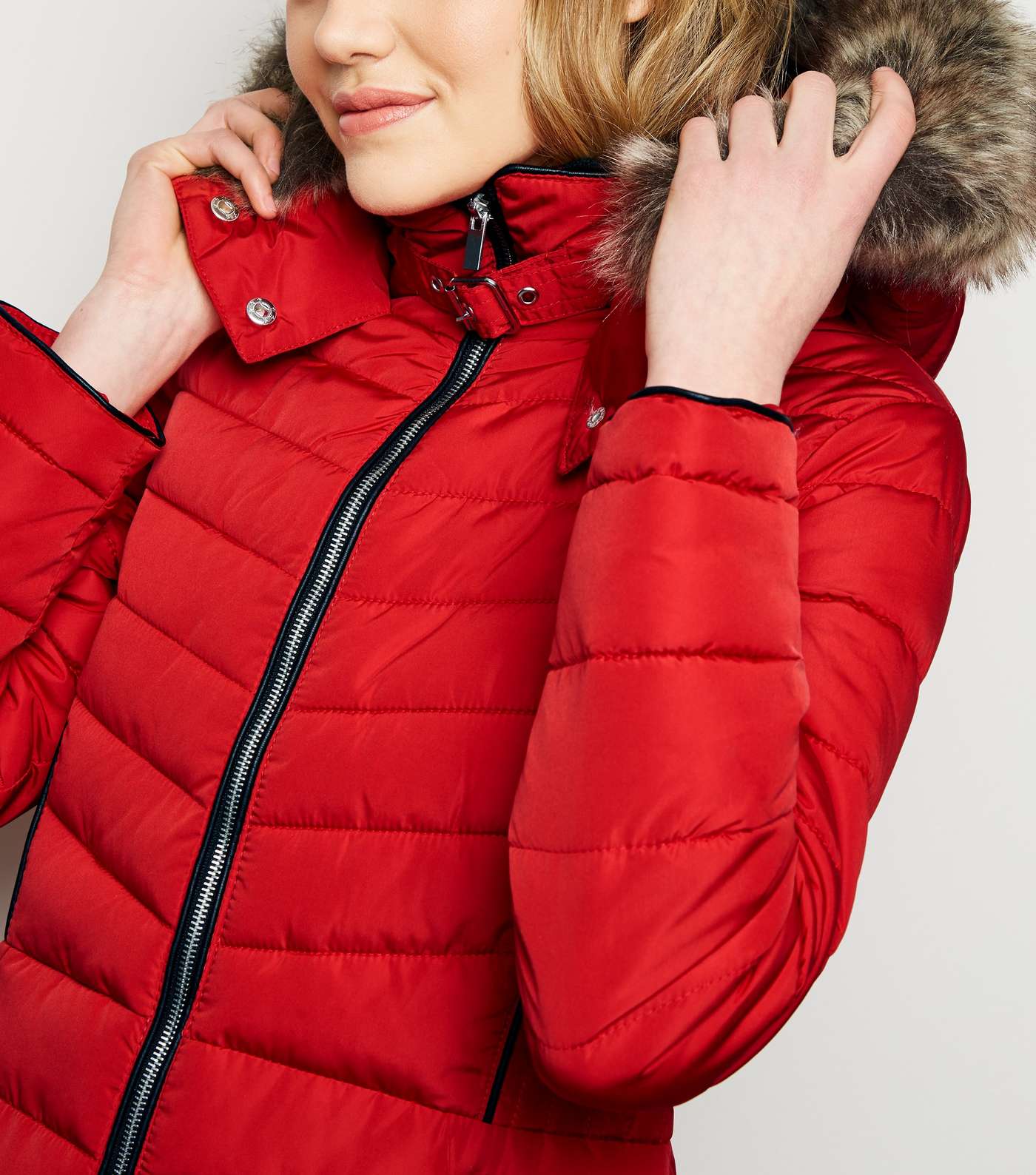Red Faux Fur Trim Hooded Puffer Jacket Image 5