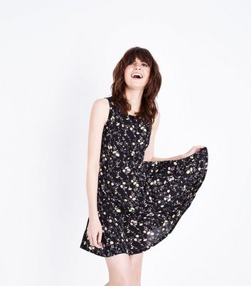 De Robe Imprimé Ajouter À Wishlist Noire Floral Supprimer La Qed Sans Manches 6gvyYbf7