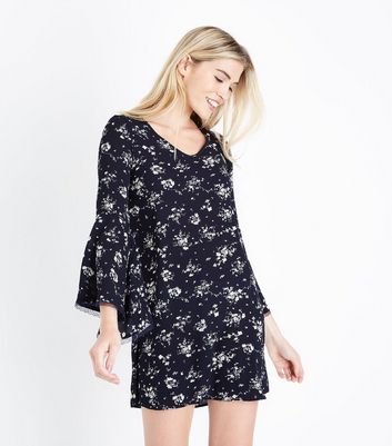 Apricot clothing new look Apricot is a trending women's fashion brand that has established a huge fanbase in the UK since its launch in Offering beautiful and luxurious clothing for work, evening and the daytime too, use an Apricot discount code from vouchercloud and whatever the season, you will be able to expand your wardrobe for less.