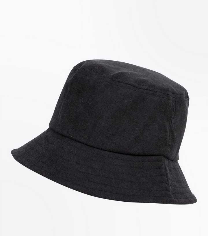 https://media2.newlookassets.com/i/newlook/580932301/womens/accessories/hats/black-bucket-hat.jpg?strip=true&qlt=50&w=720
