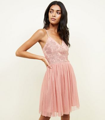 Pink Dresses | Blush, Hot Pink & Pale Pink Dresses | New Look