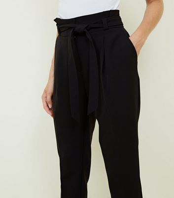 The Petite Tailored Tapered Pant in LinenBlend