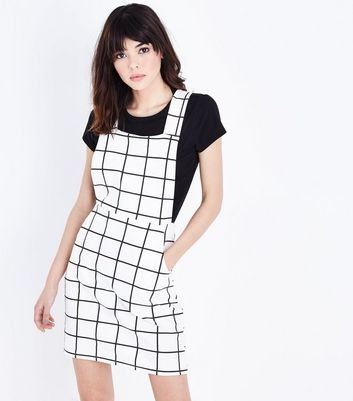 new look checked pinafore