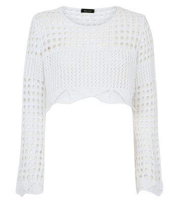 white crochet crop top long sleeve