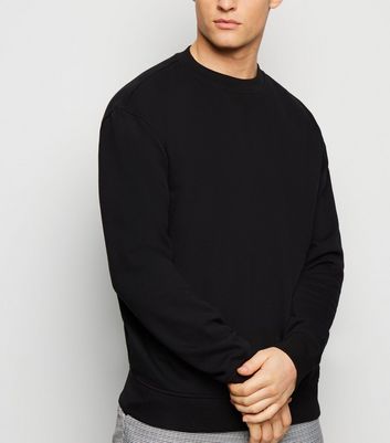 Schwarzes Sweatshirt mit tief angesetzter Schulter Für später speichern Von gespeicherten Artikeln entfernen Schwarzes Sweatshirt mit tief angesetzter Schulter Für später speichern Von gespeicherten Artikeln entfernen