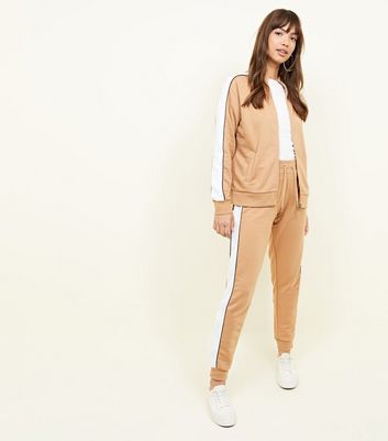camel joggers womens