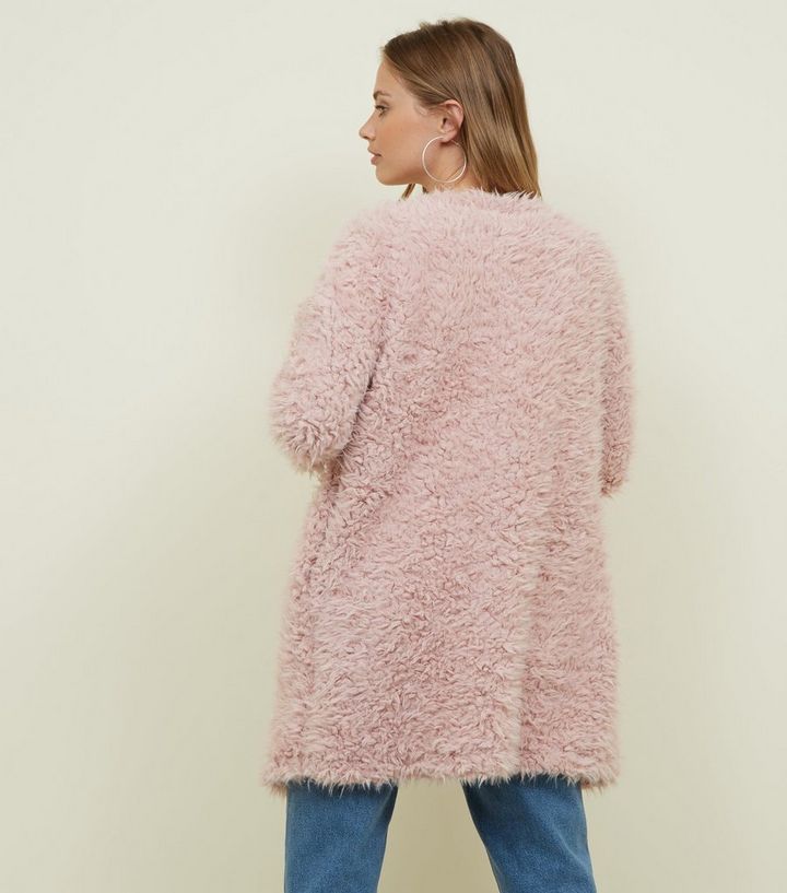 Gilet Rose Pale Long Et Duveteux New Look