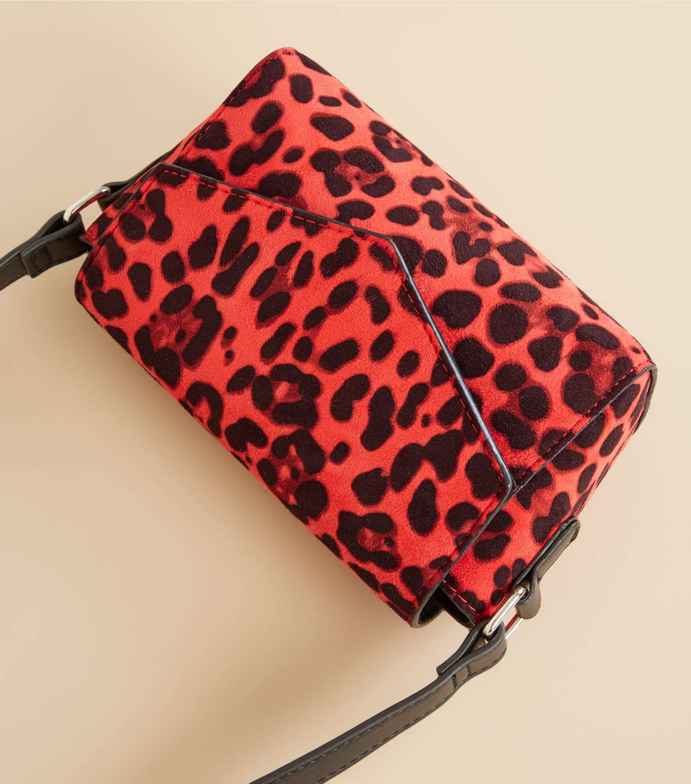 Red Leopard Print Cross Body Bag Image 3