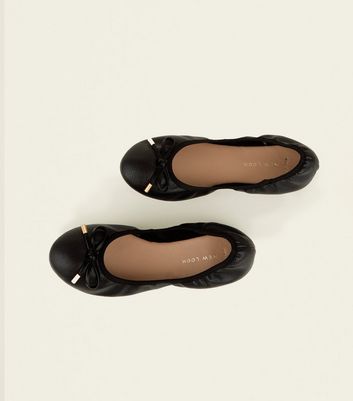 Wide Fit Black Bow Front Elasticated Ballet Pumps | New Look