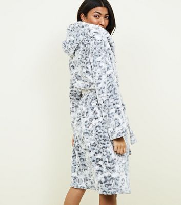 New Look Selby - WE WERE ON A BREAK! Hands up all you friends addicts! 👋  we've the PJs and socks for you, in store now. Pair with a fluffy dressing  gown