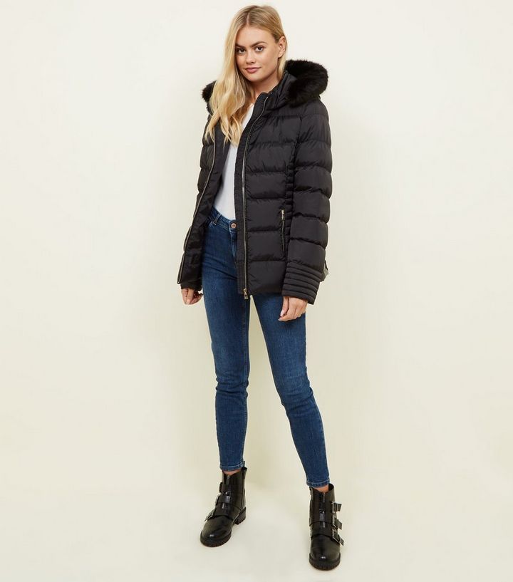 Blue Vanilla Schwarze E Jacke Mit Fake Fur Kapuze New Look Blue Vanilla Schwarze E Jacke, Blue Vanilla Black Faux Fur Hooded Puffer Coat