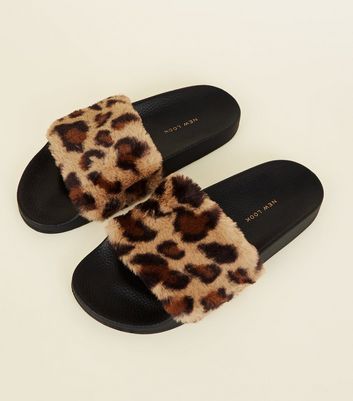 leopard print fluffy sliders