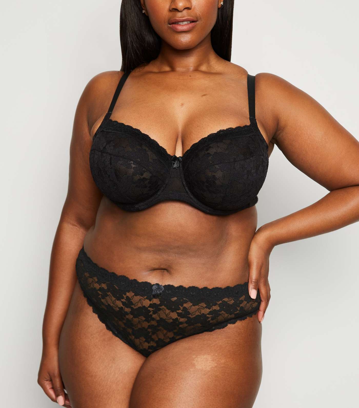 Curves Black Lace Underwired Bra 
