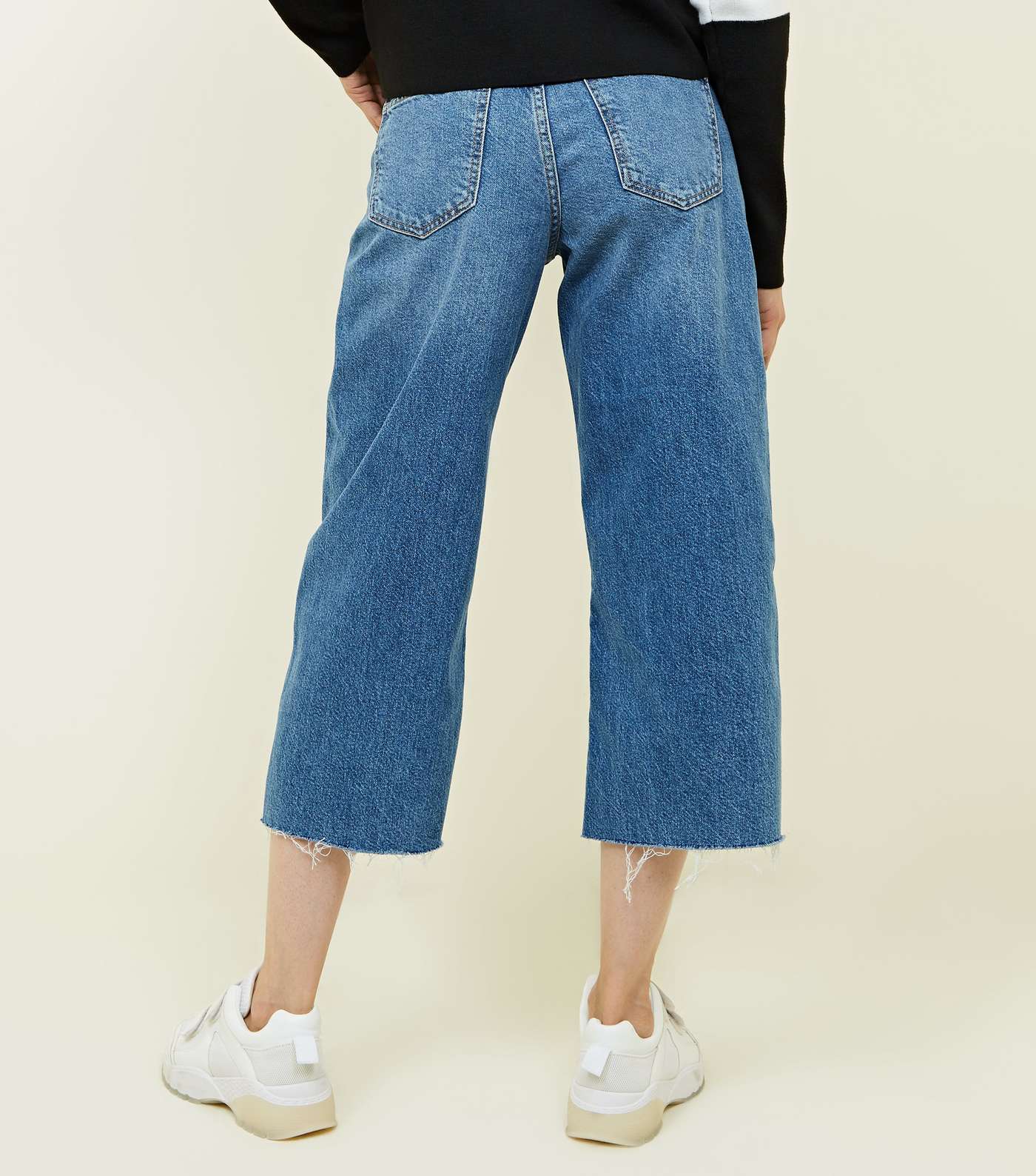 Blue Pocket Front Wide Leg Cropped Jeans Image 3