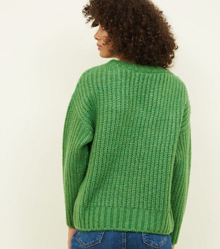 Gruner Pullover Mit V Ausschnitt New Look