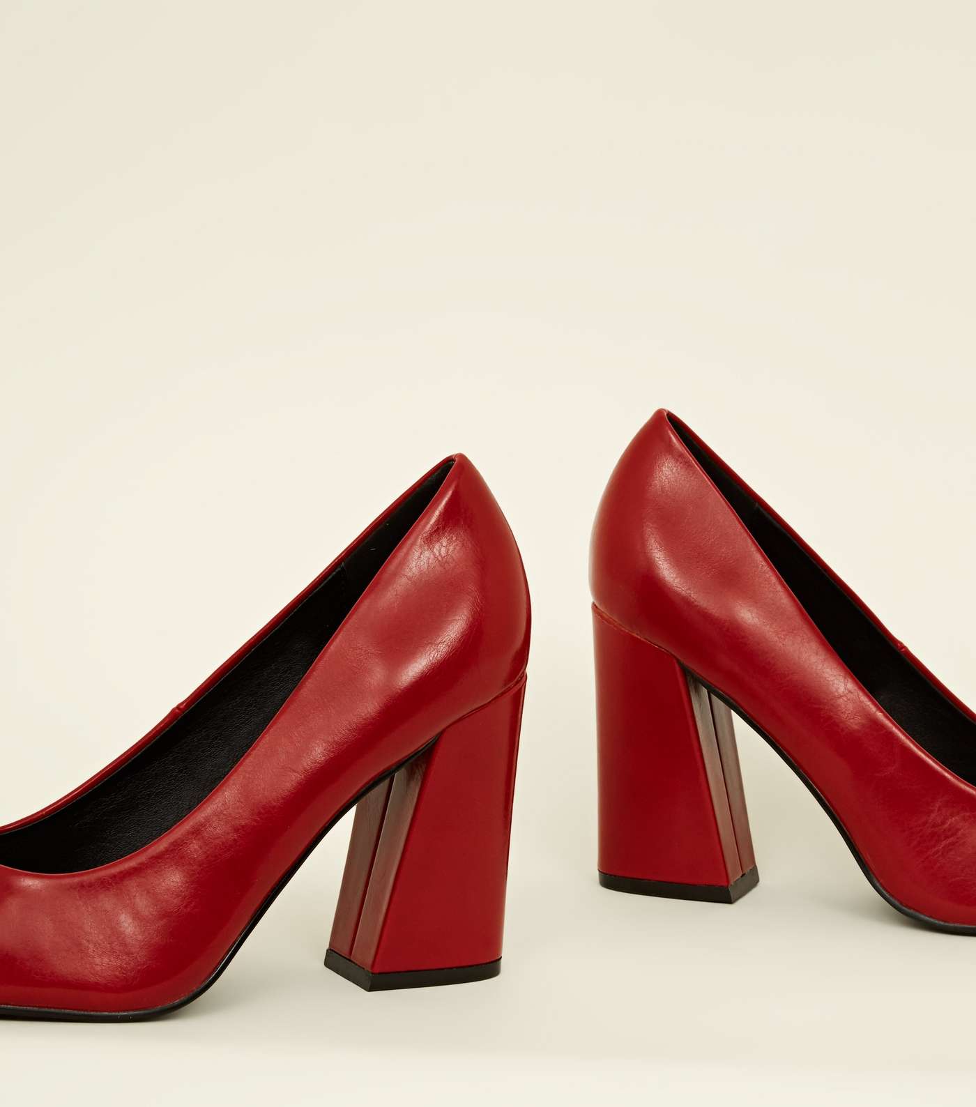 Red Pointed Flare Block Heels  Image 3
