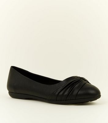 black chunky heels wide fit