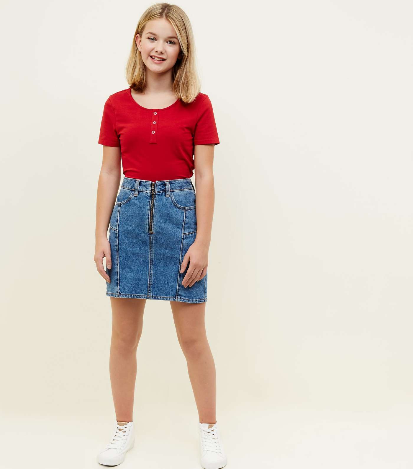 Girls Red Popper Front Fitted T-Shirt Image 2