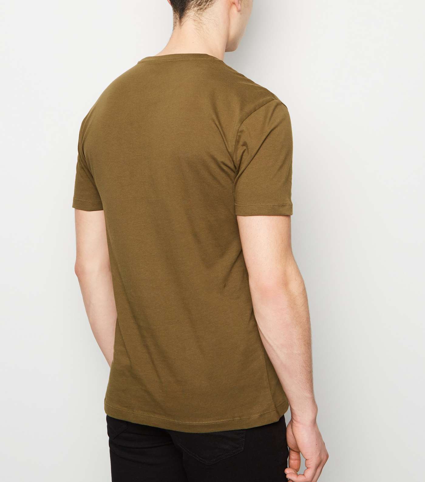 2 Pack Khaki and Black Muscle Fit T-Shirt Image 3