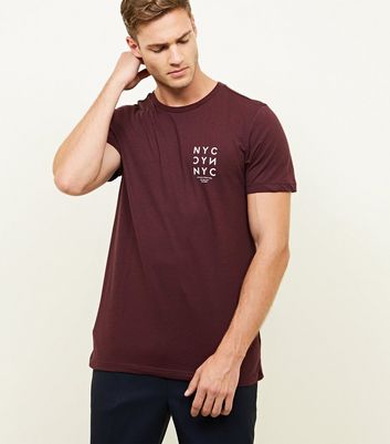 burgundy t shirt outfit
